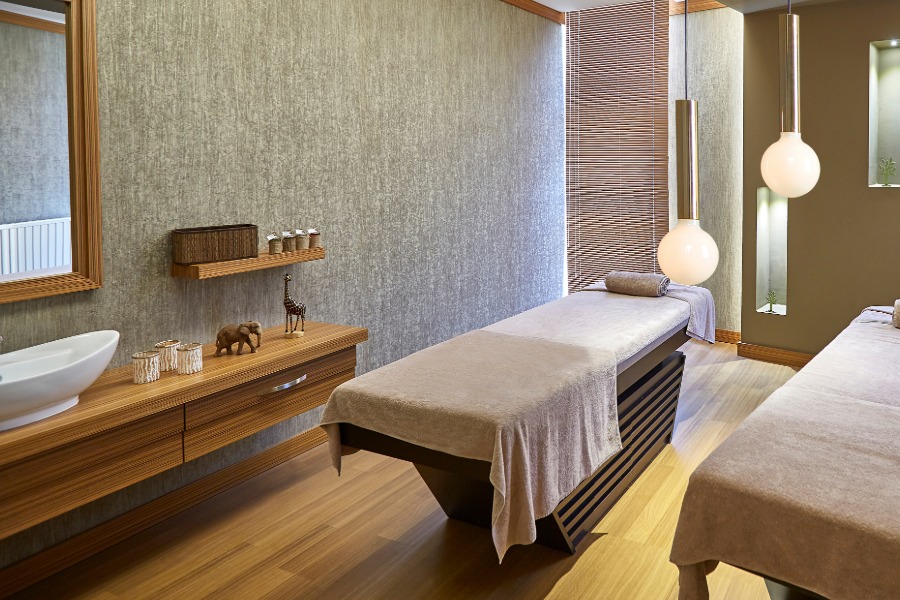 Kaip išsirinkti patikimą masažo saloną: licencijos, higiena, atsiliepimai