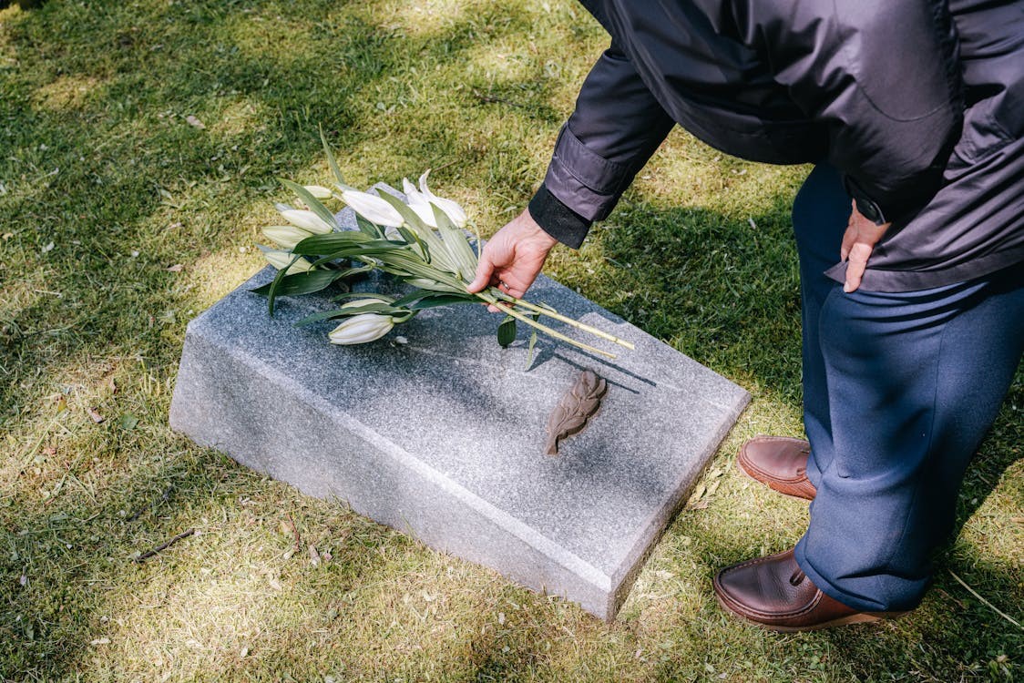 Mirtis darbo aplinkoje: kai kolega nebeateis į darbą