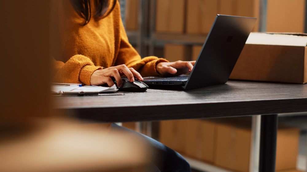 Kaip išsirinkti dropshipping tiekėją: kontrolinis sąrašas prieš pasirašant